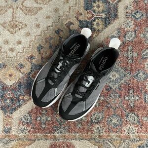 Like New Norda 001 Black/White - Men’s 14